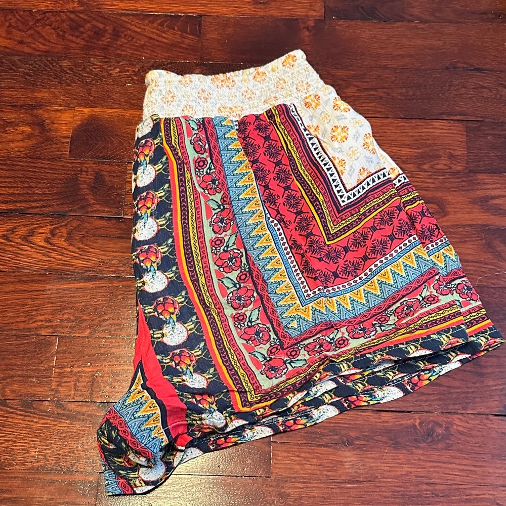 Alta (Francesca’s) Colorful Patterned Women's Shorts